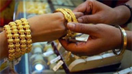 Gold manages to post weekly gain of Rs 120 per 10 gm