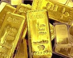 Gold rising to the highest level of $ 1,400 an ounce as the dollar fell and stocks