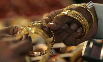 Dubai Gold Rate Down With More Gold Sales