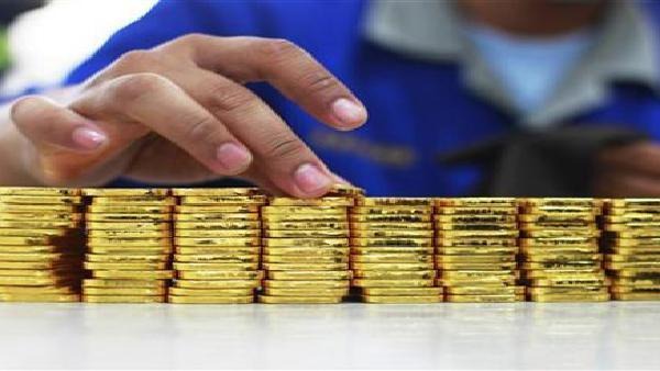Funds Continue To Exit Bullish Gold, Silver Positions In Latest CFTC Data