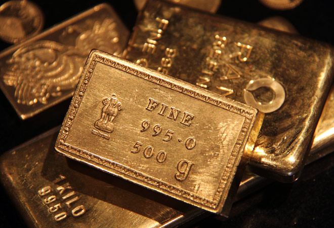 Gold prices regain Rs 28,000-mark on seasonal demand, global cues