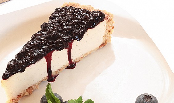 Enjoy the most delicious cakes in Dubai